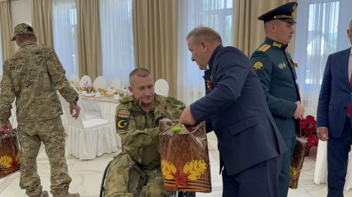 Глава Дрожжановского района Марат Гафаров  встретился с участниками СВО в День Победы