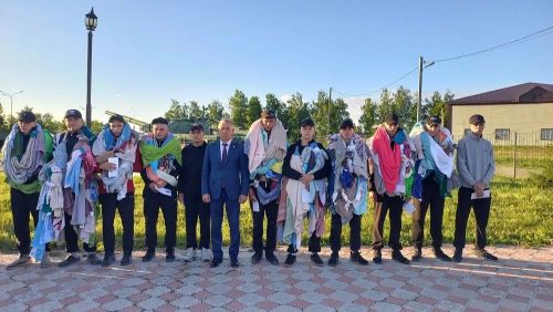 11 новобранцев из Дрожжановского района отправились на срочную службу в ряды Вооружённых Сил России