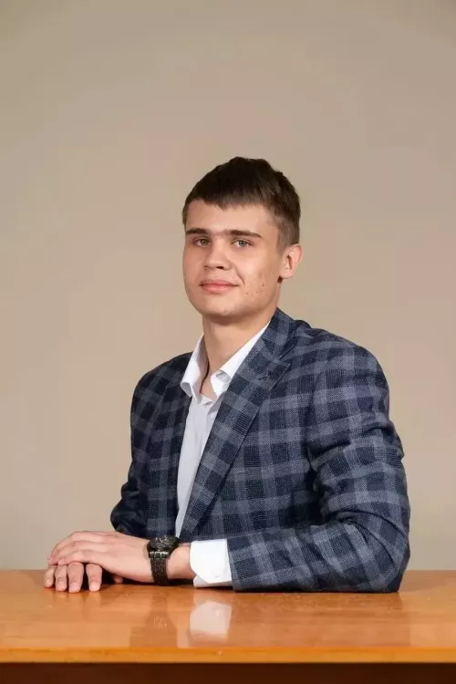 Выпускник Стародрожжановской СОШ 1 набрал 100 баллов на ЕГЭ по математике