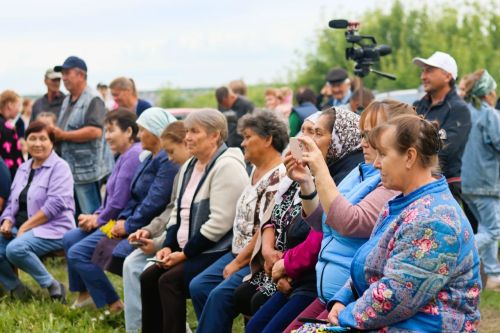 Жители села Хайбулдино Дрожжановского района собрались на посиделки «Уллах касе»