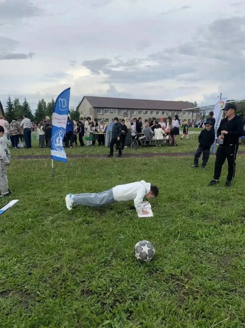 В Дрожжаном в рамках празднования Дня защиты детей работала площадка ГТО