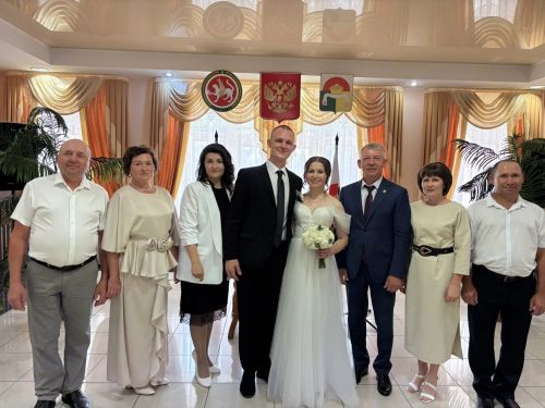 Два участника СВО в Дрожжановском районе в один день женились на своих любимых