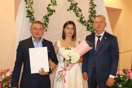 Два участника СВО в Дрожжановском районе в один день женились на своих любимых
