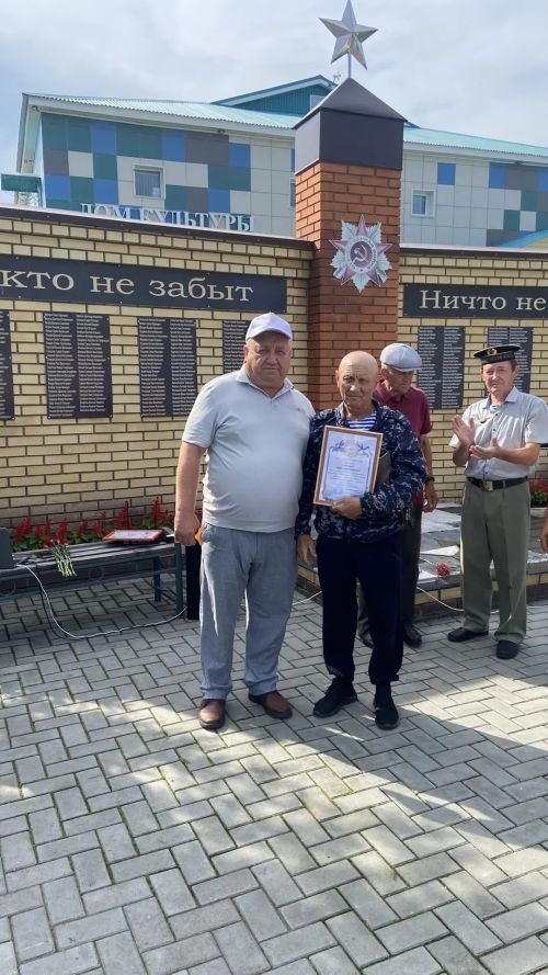 В селе Алешкин-Саплык Дрожжановского района открыли памятный якорь в честь Дня Военно-морского флота