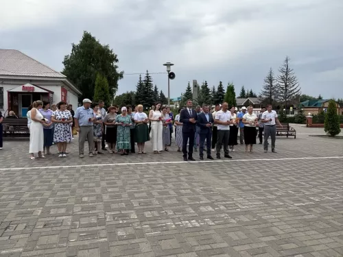 Память детей — жертв войны в Донбассе отметили в Дрожжановском районе