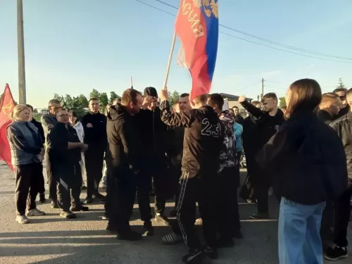 Дрожжановских ребят проводили на службу в армию