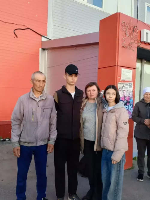 Дрожжановских ребят проводили на службу в армию