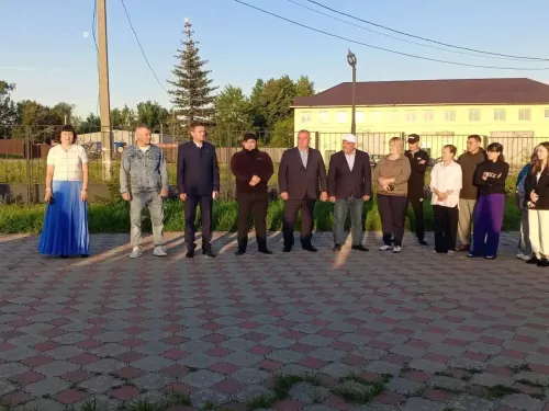 Дрожжановских ребят проводили на службу в армию