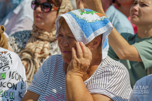 Жара +30 °C и выше: как пережить зной без вреда для здоровья