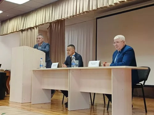 В Нижнечекурском поселении подвели итоги полугодия