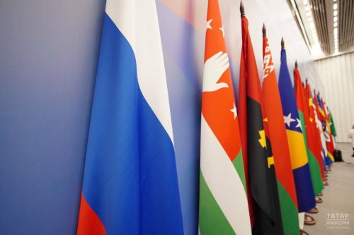 Устойчивое развитие начинается с кадров: в Казани открылся саммит молодежи
