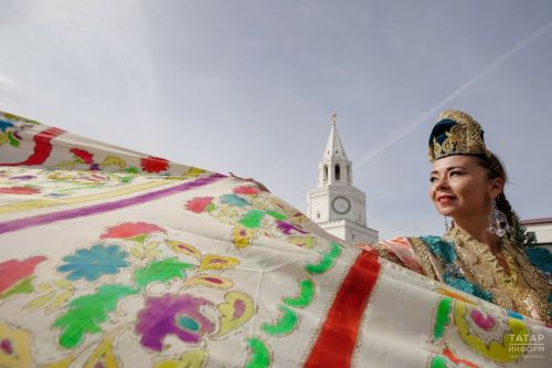 День Республики: взгляд сквозь время через экспонат Госсовета
