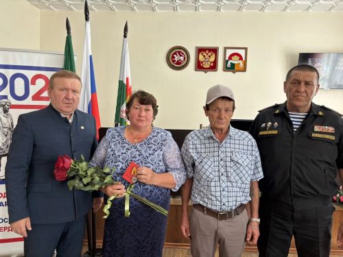 В Дрожжановском районе состоялось вручение государственных наград героям СВО