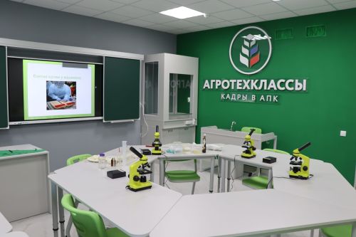 Первые агротехнологические классы открыли в Дрожжановском районе