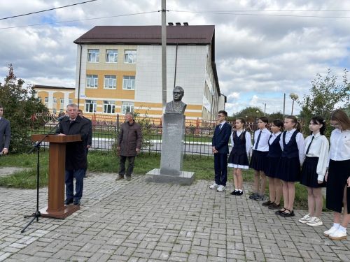 В честь 65-летия Героя России Газинура Хайруллина в Дрожжановском районе прошло мероприятие