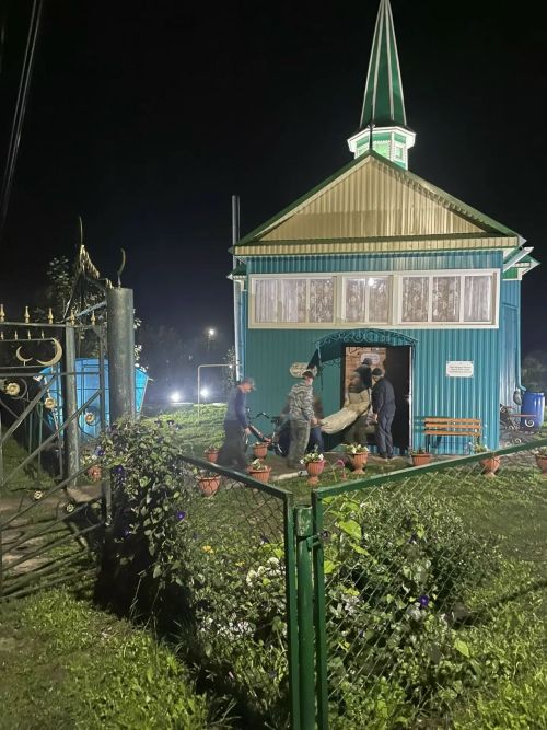 Дрожжановцы принимают активное участие в сборе гушр садака