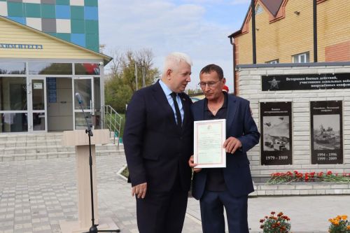 Мемориальный комплекс «Аллея Героев» открыли в селе Алешкин-Саплык Дрожжановского района