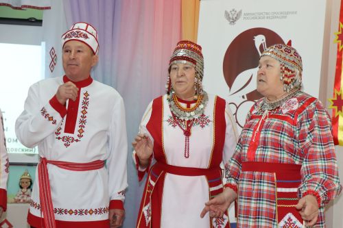 Конкурс "Лучший педагог, реализующий программы дошкольного образования на родном языке" в Дрожжаном