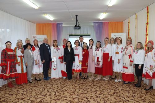 Конкурс "Лучший педагог, реализующий программы дошкольного образования на родном языке" в Дрожжаном