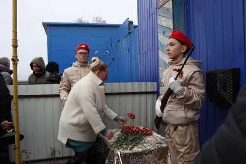 Погибшим воинам в СВО в Дрожжановском районе РТ открыли школьные мемориалы