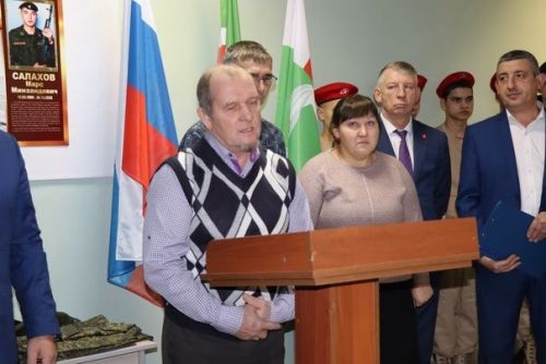 Погибшим воинам в СВО в Дрожжановском районе РТ открыли школьные мемориалы