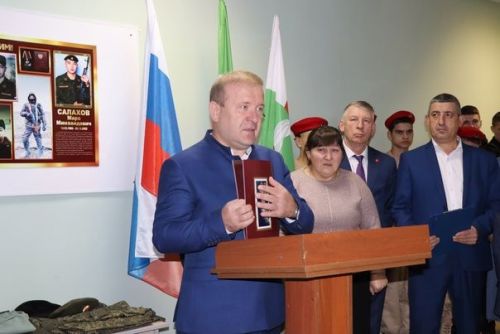 Погибшим воинам в СВО в Дрожжановском районе РТ открыли школьные мемориалы
