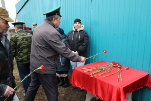 Погибшим воинам в СВО в Дрожжановском районе РТ открыли школьные мемориалы