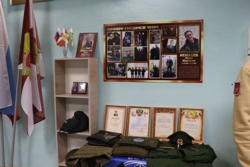 Погибшим воинам в СВО в Дрожжановском районе РТ открыли школьные мемориалы
