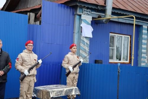 Погибшим воинам в СВО в Дрожжановском районе РТ открыли школьные мемориалы
