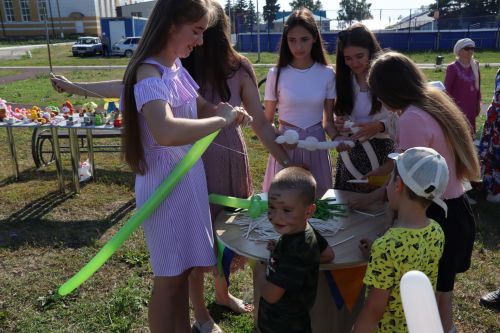 День Семьи, любви и верности в Дрожжаном -2023