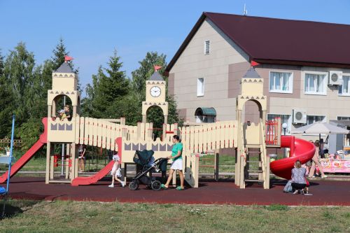 День Семьи, любви и верности в Дрожжаном -2023