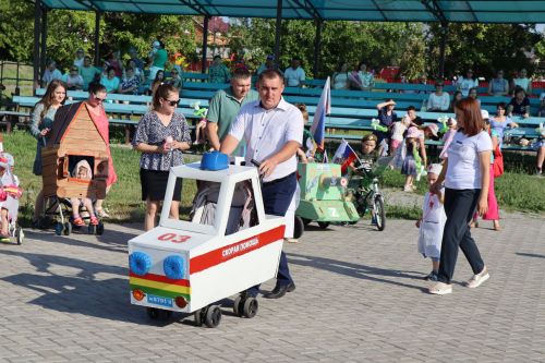 День Семьи, любви и верности в Дрожжаном -2023