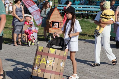 День Семьи, любви и верности в Дрожжаном -2023
