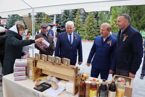 Ярмарка мёда, фестиваль цветов, День образования Дрожжановского района -2023