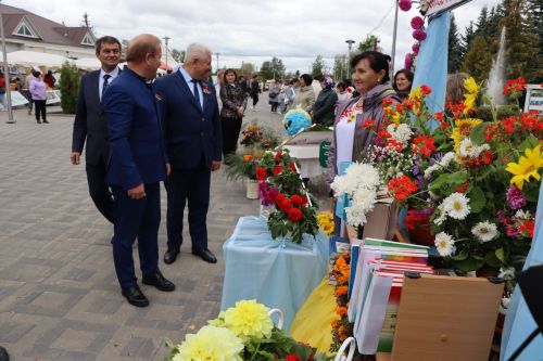 Ярмарка мёда, фестиваль цветов, День образования Дрожжановского района -2023
