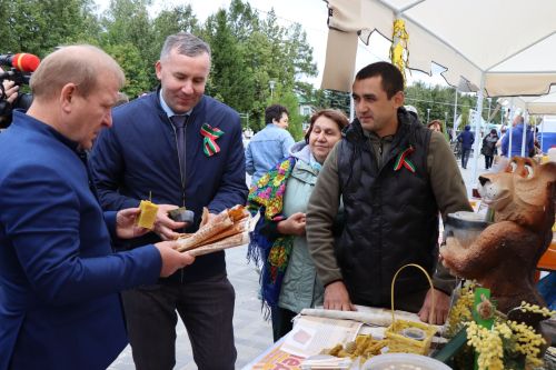 Ярмарка мёда, фестиваль цветов, День образования Дрожжановского района -2023