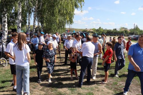 В день ВДВ открыли памятные комплексы в Дрожжаном-2023