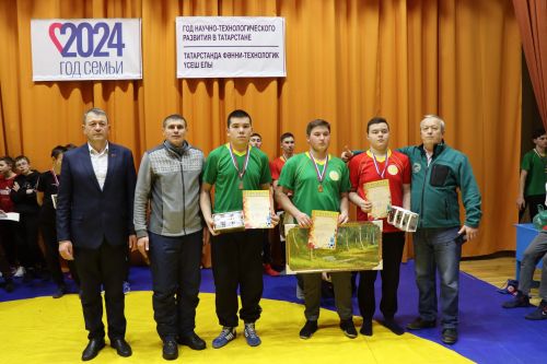 Турнир по борьбе "Көрәш" памяти Фарита Азизова в селе Нижние Каракитяны Дрожжановского района РТ