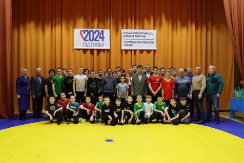 Турнир по борьбе "Көрәш" памяти Фарита Азизова в селе Нижние Каракитяны Дрожжановского района РТ