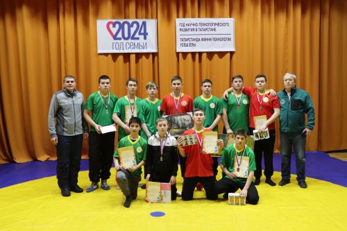 Турнир по борьбе "Көрәш" памяти Фарита Азизова в селе Нижние Каракитяны Дрожжановского района РТ