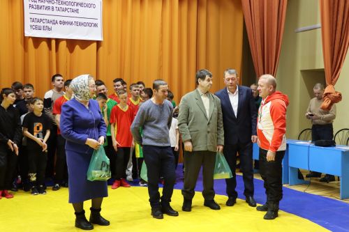 Турнир по борьбе "Көрәш" памяти Фарита Азизова в селе Нижние Каракитяны Дрожжановского района РТ