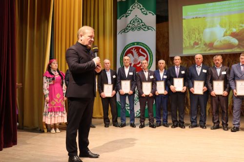 Слет передовиков сельского хозяйства в Дрожжановском районе -2024