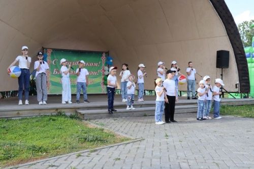Праздник ко Дню защиты детей в Дрожжановском районе РТ -2024