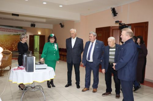 В Дрожжановском районе РТ состоялась презентация книги о Заки Нури