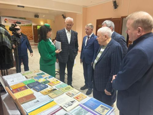 В Дрожжановском районе РТ состоялась презентация книги о Заки Нури