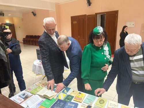 В Дрожжановском районе РТ состоялась презентация книги о Заки Нури