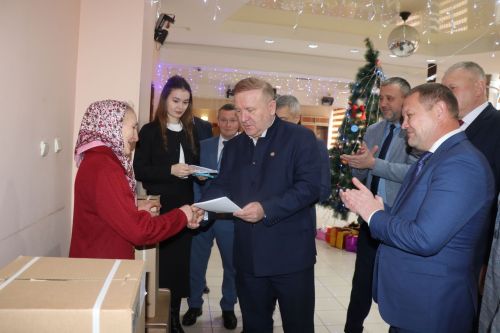 Слет передовиков сельского хозяйства и перерабатывающей промышленности в Дрожжаном -2025