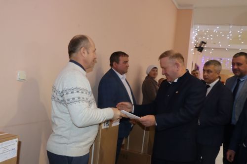 Слет передовиков сельского хозяйства и перерабатывающей промышленности в Дрожжаном -2025