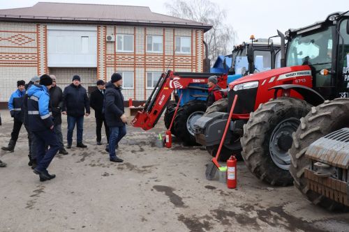 Готовность техники к проведению весенне-полевых работ в Дрожжаном - 2025 года