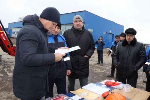 Готовность техники к проведению весенне-полевых работ в Дрожжаном - 2025 года